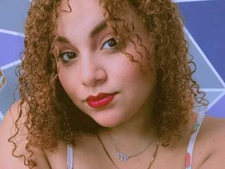 Lásd a YeraCarey teljes profilját