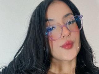 Lásd a VioletMoonX teljes profilját