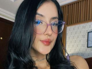 Lásd a VioletMoonX teljes profilját