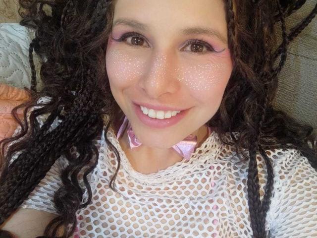 SarahWelinton - Live porn &amp; sex cam - 28104170