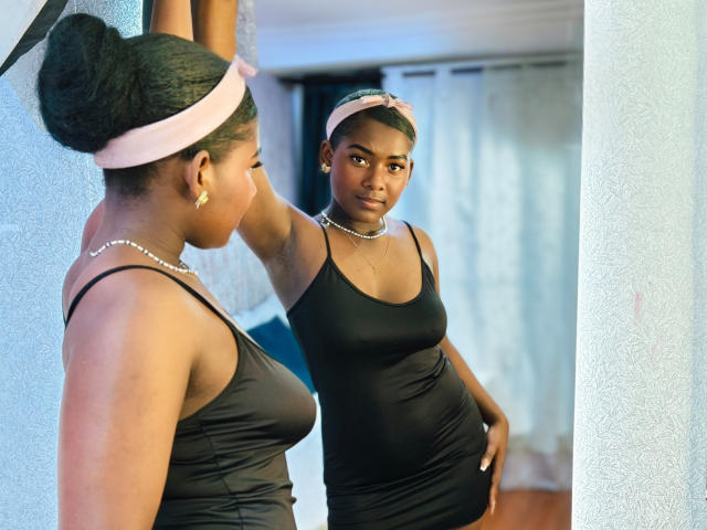 KarinaFlowers - Camera khiêu dâm &amp; quyến rũ trực tiếp - 28104782