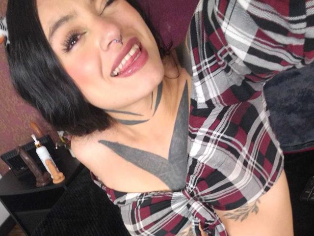 DahianaKlimt - Live porn &amp; sex cam - 28105730