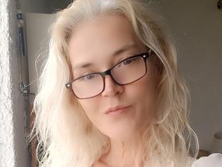 JuliaBlondAngel - Live porn &amp; sex cam - 28108517