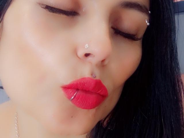 CharlotteCrofort - Live sex cam - 28110032