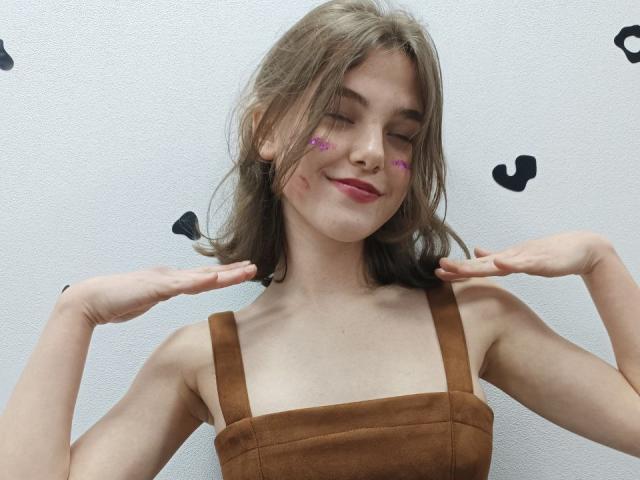 LariElla - Live sexe cam - 28111025