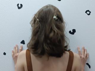 LariElla - Live sex cam - 28111034