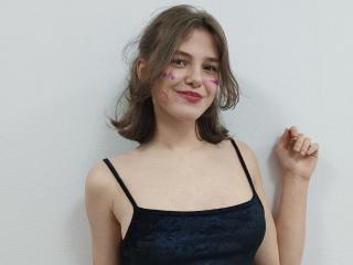 LariElla - Live sex cam - 28111058