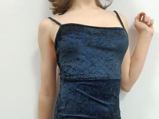 LariElla - Live sex cam - 28111061