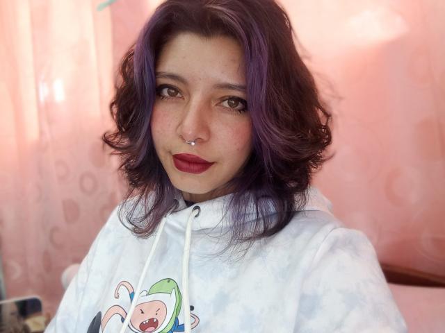 AluDamn - Live sexe cam - 28112036