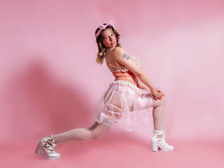 SarahWelinton - Live porn &amp; sex cam - 28113983