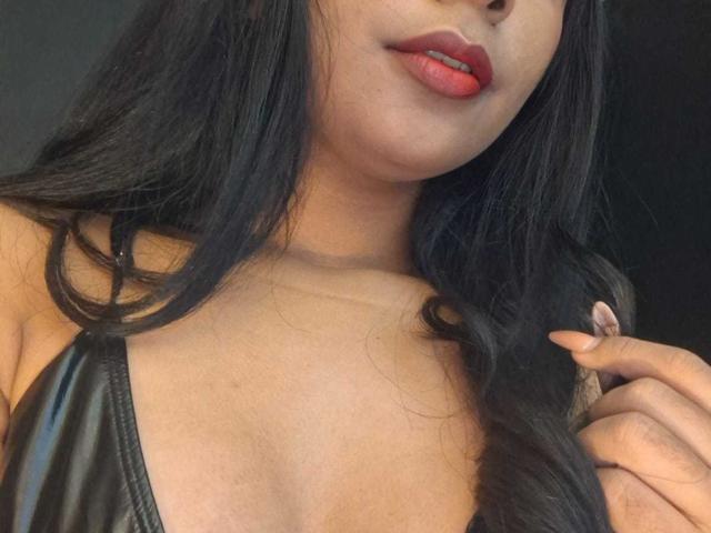 MariamLara - сексуальная веб-камера в реальном времени - 28115570