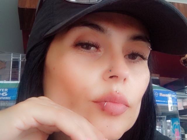 CharlotteCrofort - Live porn &amp; sex cam - 28116980