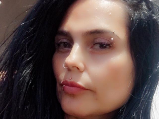 CharlotteCrofort - Live sex cam - 28117025