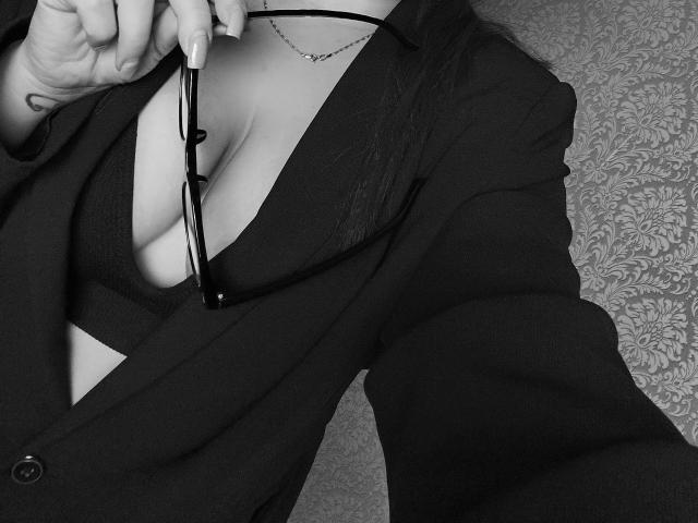 Niferttiti - Live porn &amp; sex cam - 28118351