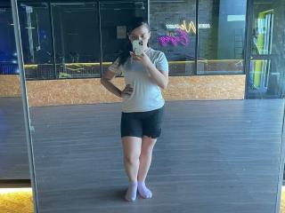 См. подробные сведения о модели NaughtyxBunny