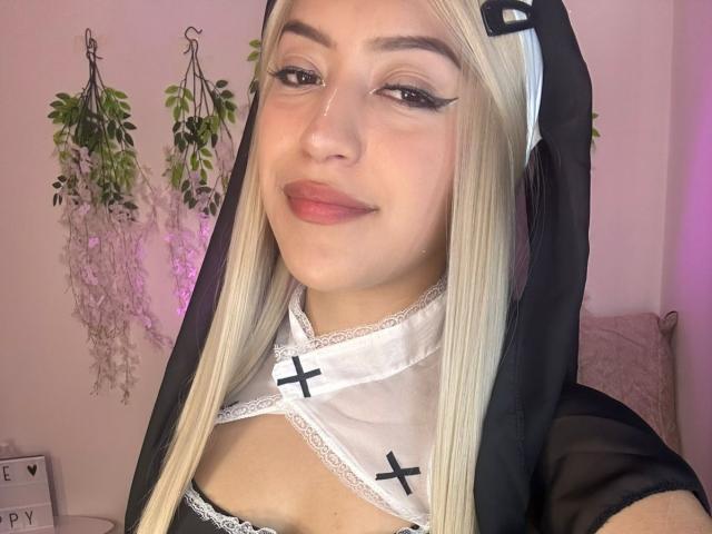 AngellaMoraa - Live sexe cam - 28120574