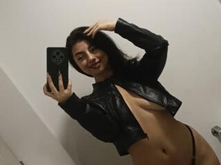 AnntonellaWatson - Live porn &amp; sex cam - 28120904