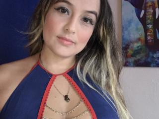 SaritaCaramelo - Live sex cam - 28121120