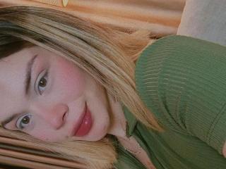 Ver a ficha detalhada de EmmaRiveraa