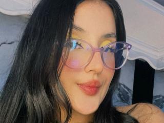 См. подробные сведения о модели VioletMoonX