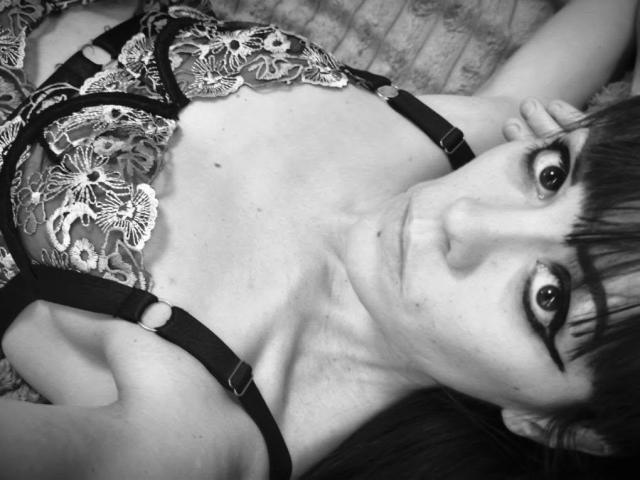 OrianaLaFrancaise - Live sex cam - 28122461