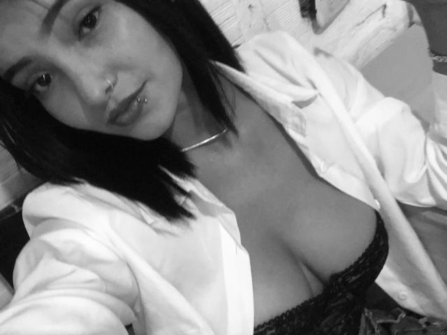 MilaClann - Live porn &amp; sex cam - 28124909