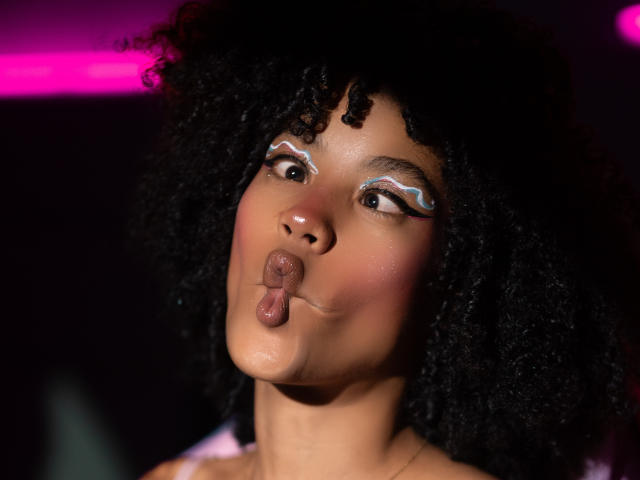 SharonFeretti - Sexe cam en vivo - 28127639