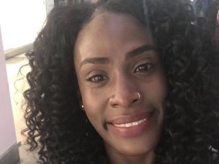 См. подробные сведения о модели SamaraaJackson69