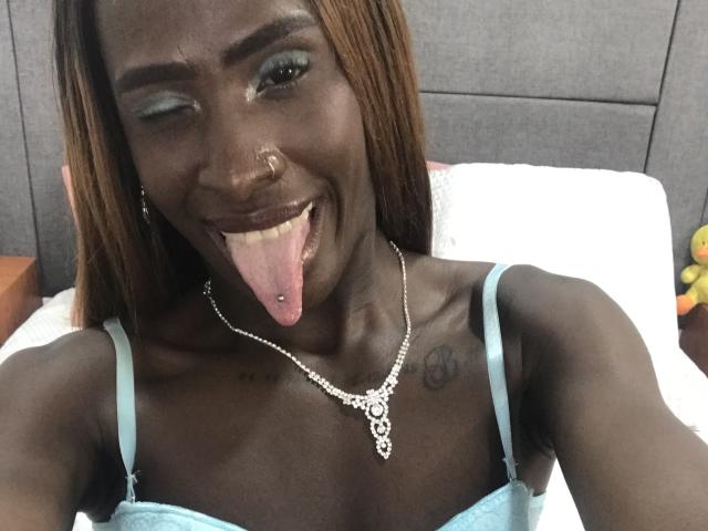 SamaraaJackson69 - Élő pornó és szexkamera - 28128932