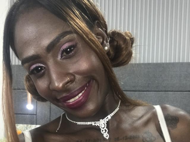 SamaraaJackson69 - Live sexe cam - 28128995