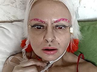 Icecandyshokolade - Live porn &amp; sex cam - 28129277