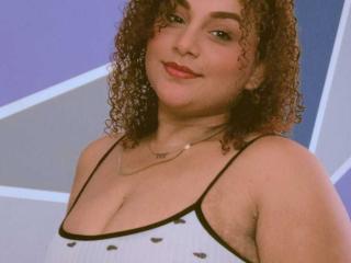 YeraCarey - Live porn &amp; sex cam - 28129280