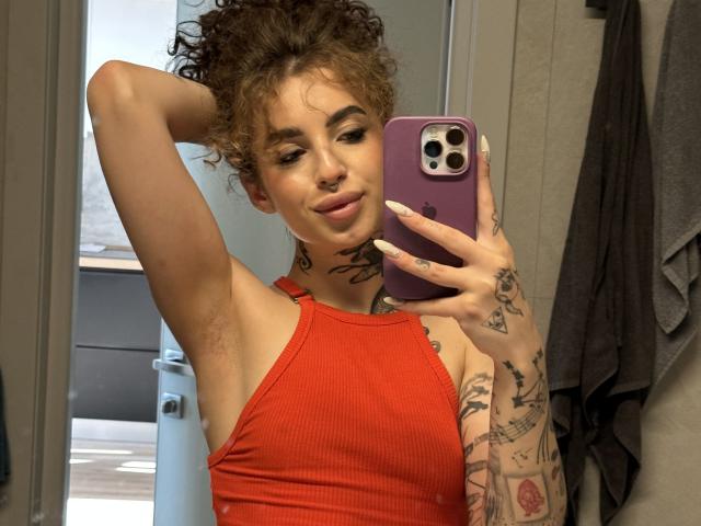 EmmaHillton - Live sex cam - 28129760