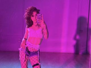 Ver la ficha detallada de EmmaHillton