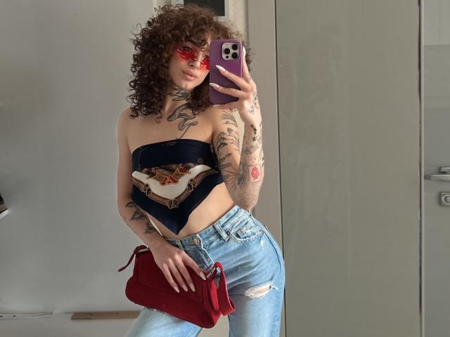 EmmaHillton - Live sex cam - 28129769
