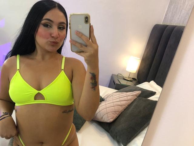 HiilaryDolce - сексуальная веб-камера в реальном времени - 28130366