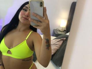 См. подробные сведения о модели HiilaryDolce