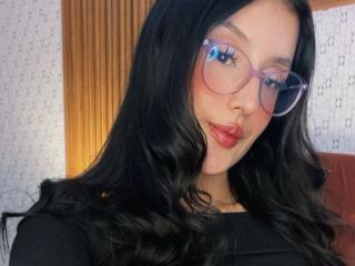 См. подробные сведения о модели VioletMoonX