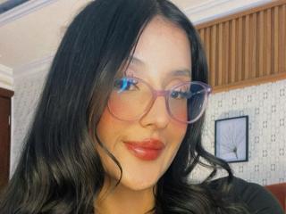 См. подробные сведения о модели VioletMoonX