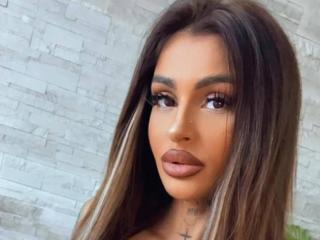 Ver la ficha detallada de SelenaCruz