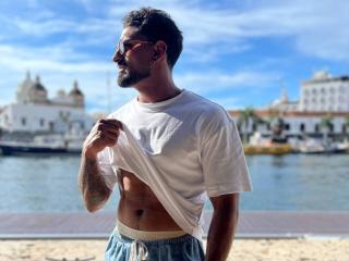 Ver la ficha detallada de IvannaAndFriend