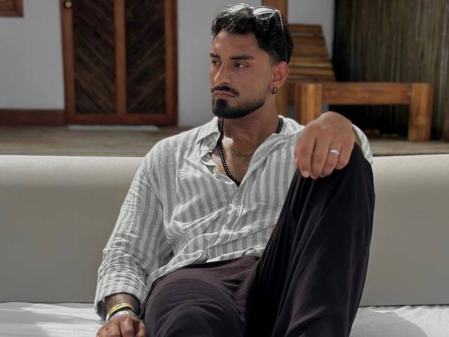 IvannaAndFriend - Live porn &amp; sex cam - 28133834