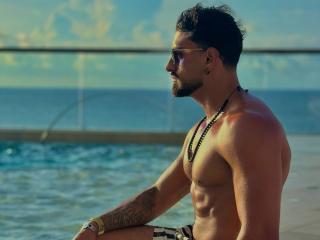 IvannaAndFriend - Live porn &amp; sex cam - 28133837