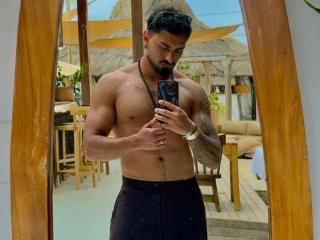 IvannaAndFriend - Camera khiêu dâm &amp; quyến rũ trực tiếp - 28133840