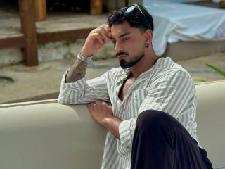 IvannaAndFriend - Live porn &amp; sex cam - 28133843