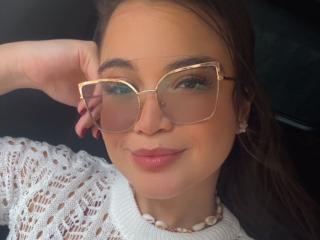 См. подробные сведения о модели CamilaSofiia