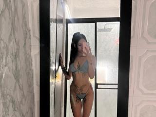 См. подробные сведения о модели DamiAmbani