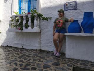 См. подробные сведения о модели ZoeTobon69