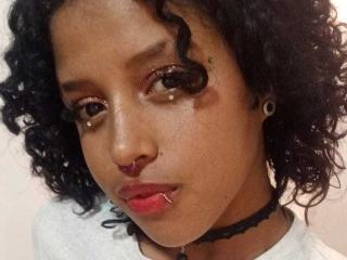 Ver a ficha detalhada de LunaKeller