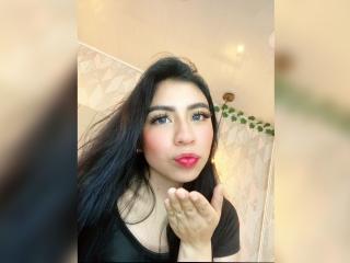 См. подробные сведения о модели ZoeRedds